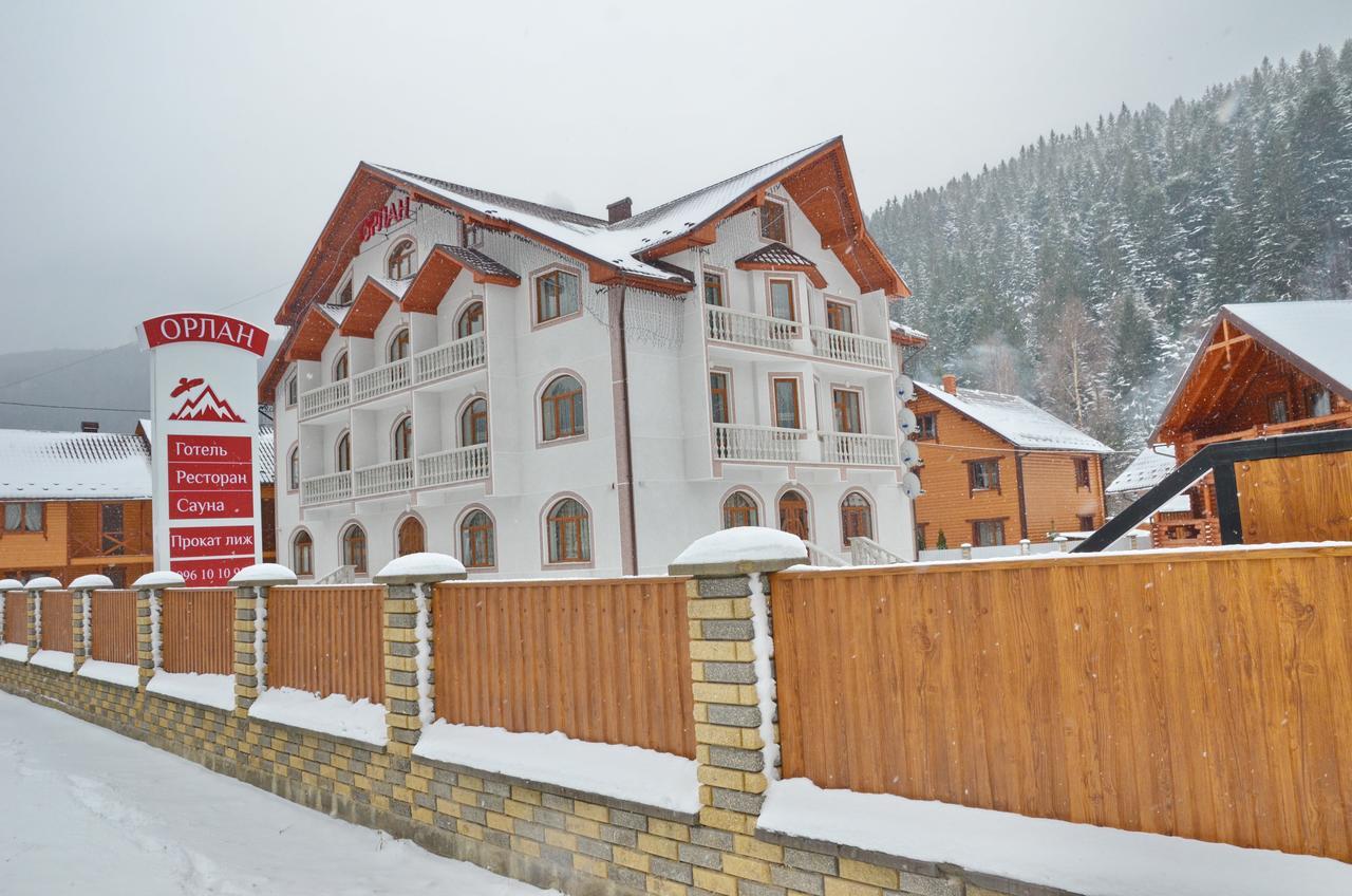 Apart-Hotel Orlan Mykulychyn Exterior photo