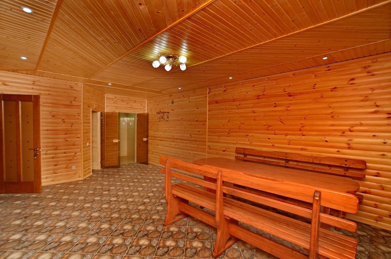 Apart-Hotel Orlan Mykulychyn Exterior photo