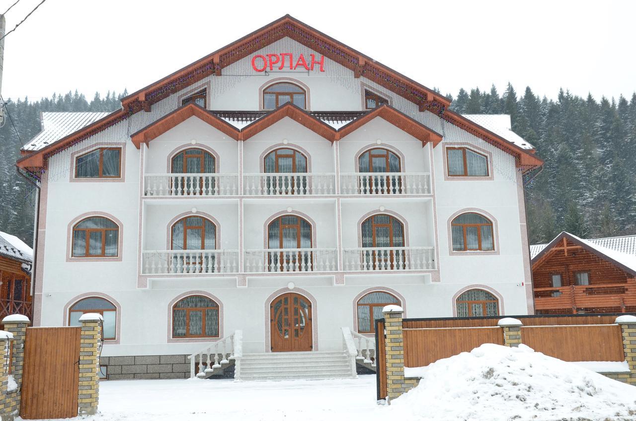 Apart-Hotel Orlan Mykulychyn Exterior photo