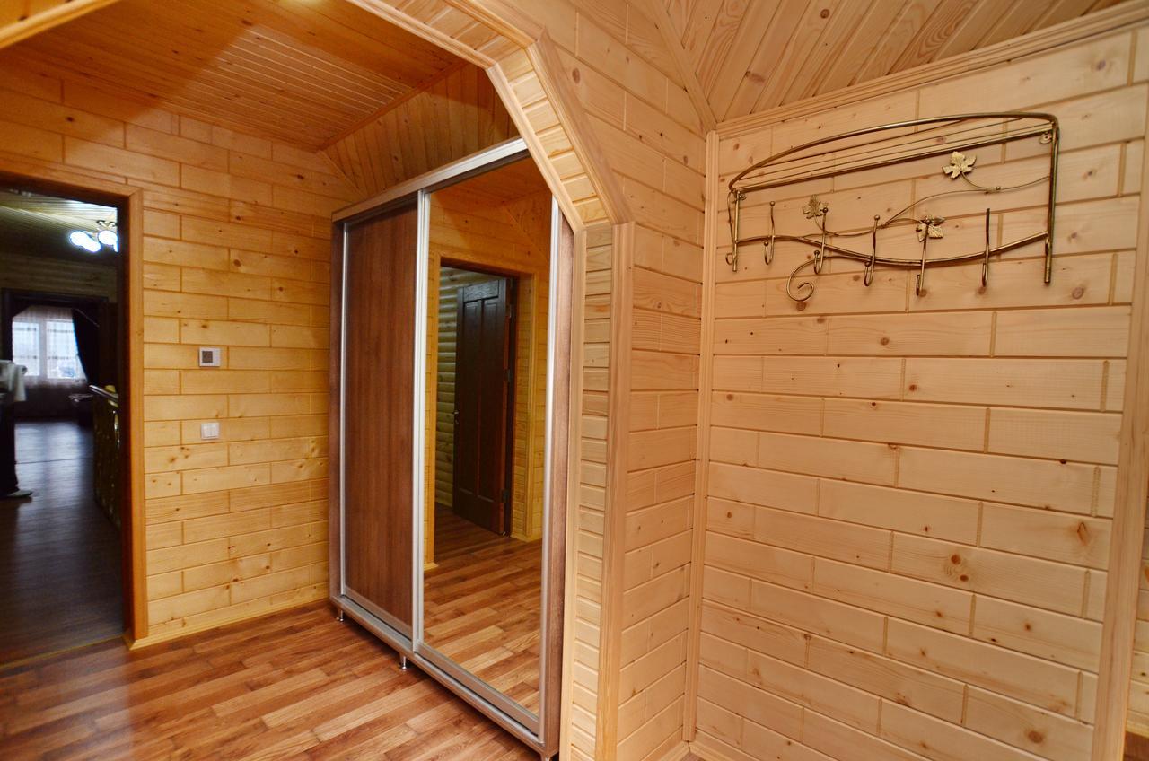 Apart-Hotel Orlan Mykulychyn Exterior photo