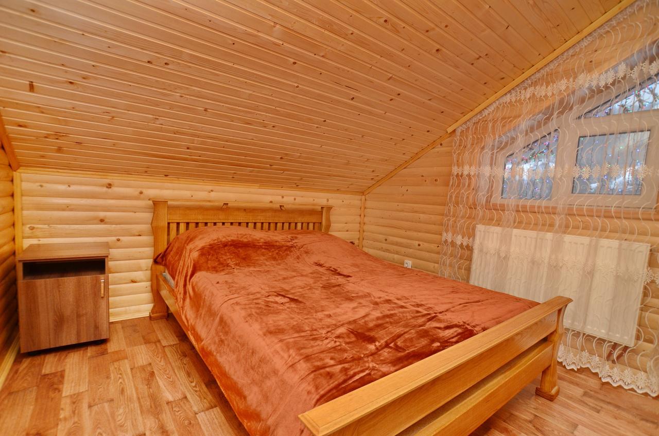 Apart-Hotel Orlan Mykulychyn Exterior photo