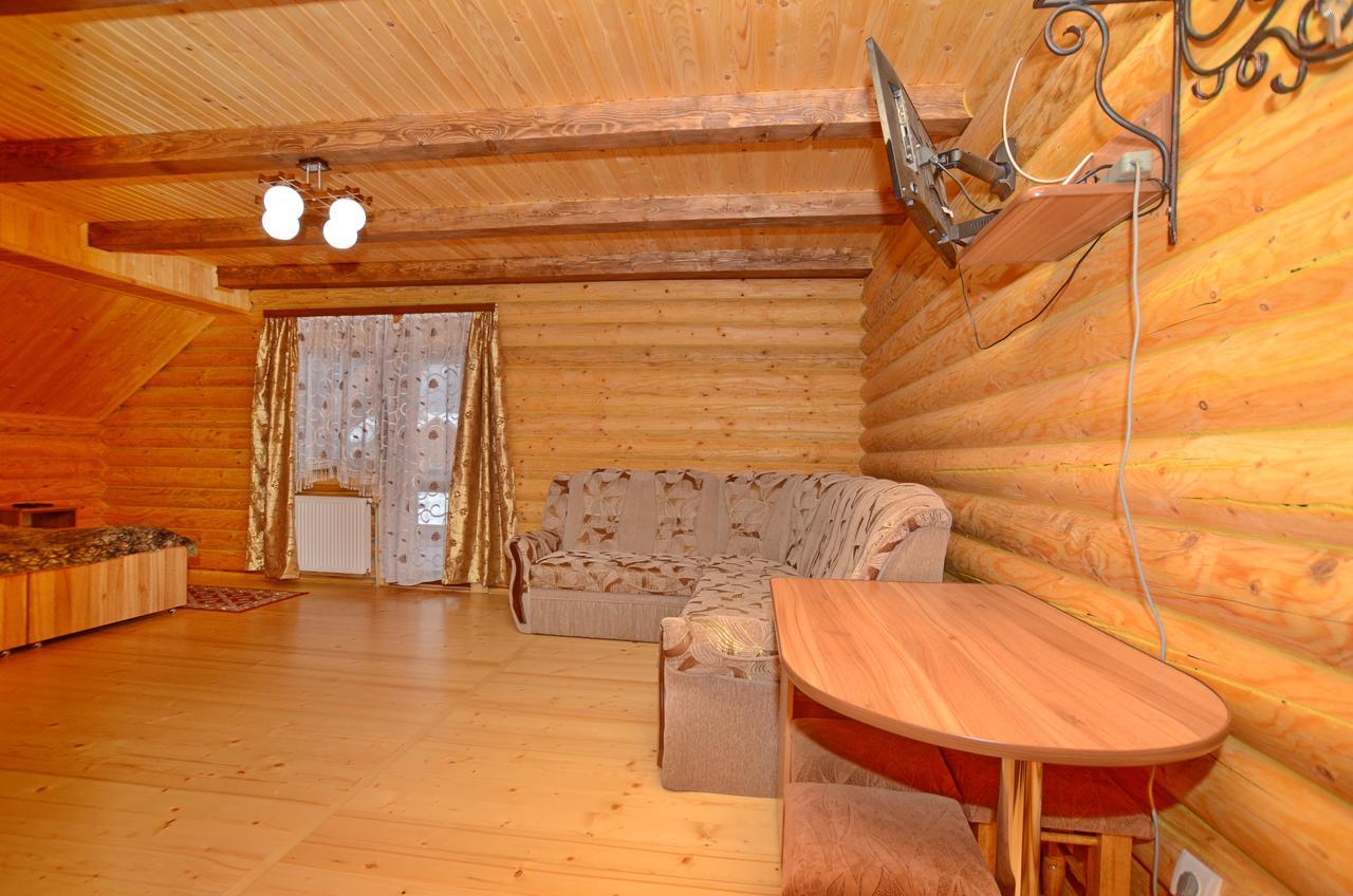 Apart-Hotel Orlan Mykulychyn Exterior photo